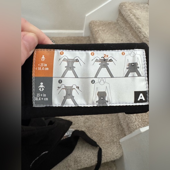 Ergo Baby Embrace Carrier - Picture 2 of 5